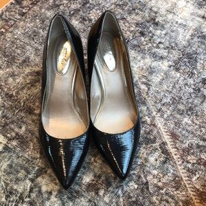 Elegant Dark Navy Heels